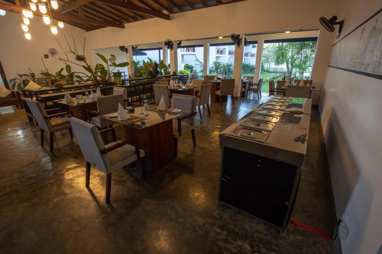 Sigiriya Wewa Addara Hotel - Hotel By The Lake 외부 사진