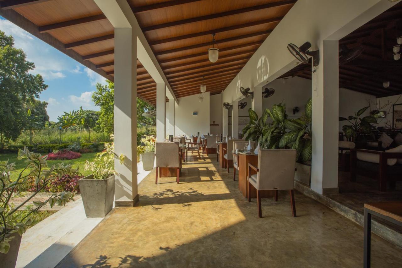 Sigiriya Wewa Addara Hotel - Hotel By The Lake 외부 사진