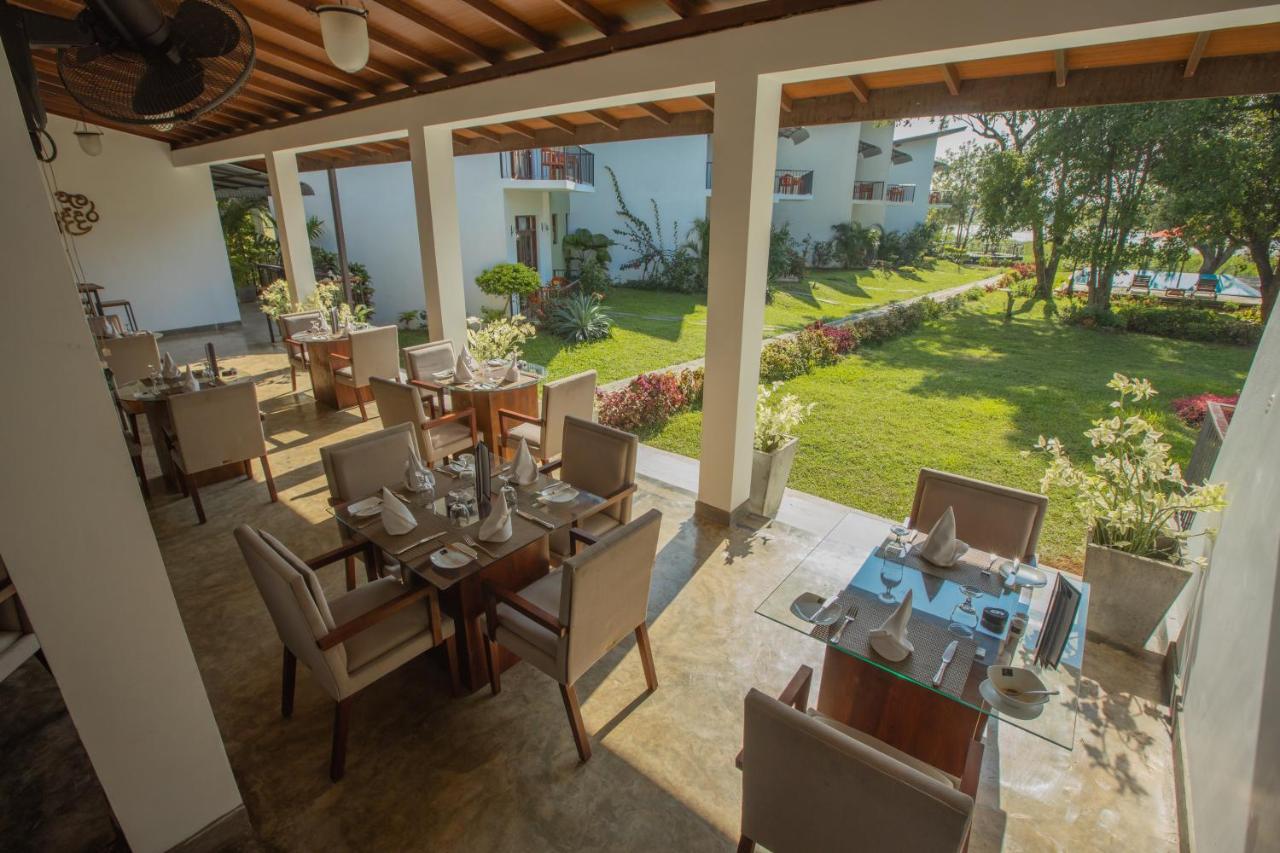Sigiriya Wewa Addara Hotel - Hotel By The Lake 외부 사진