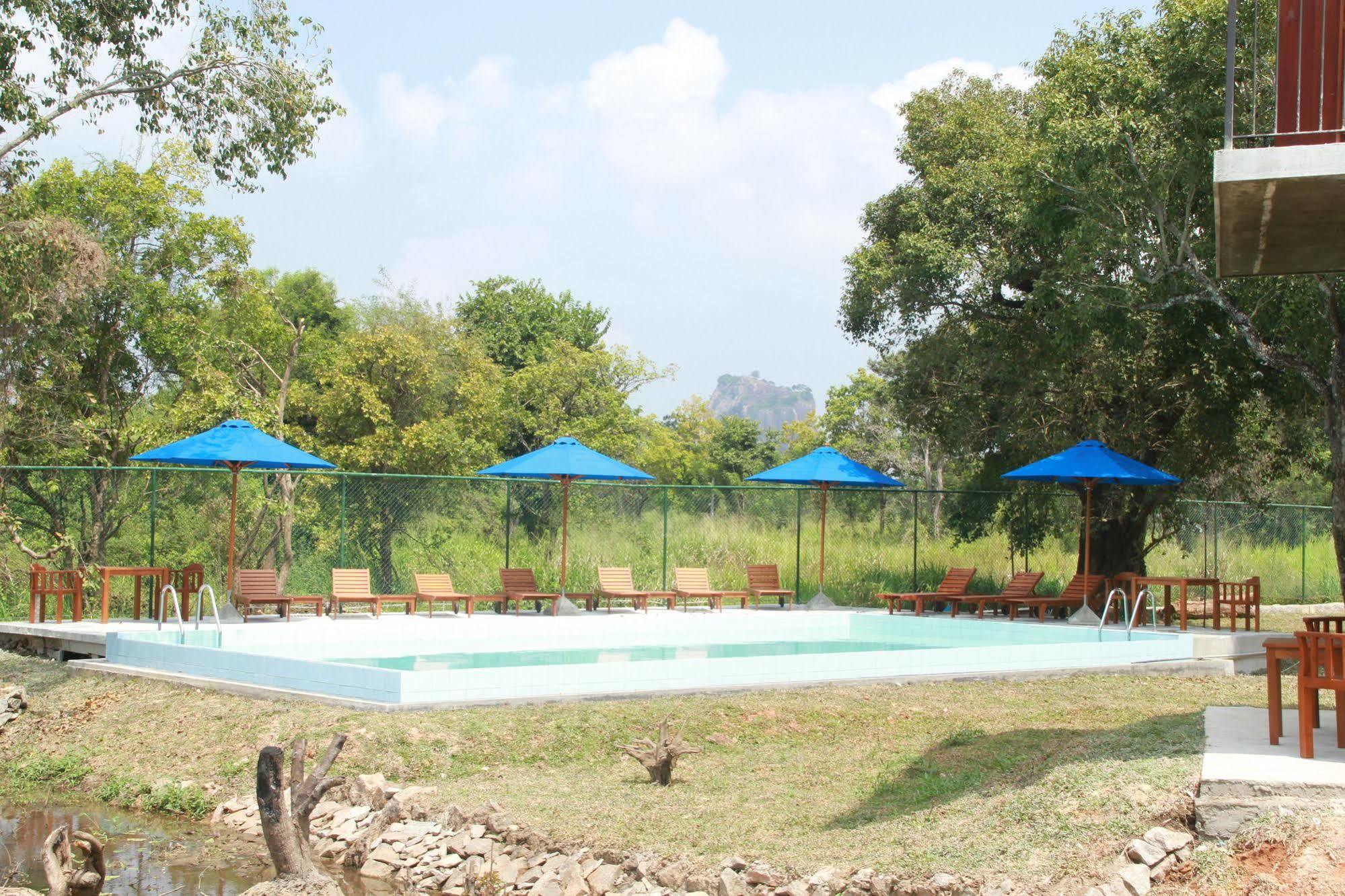 Sigiriya Wewa Addara Hotel - Hotel By The Lake 외부 사진