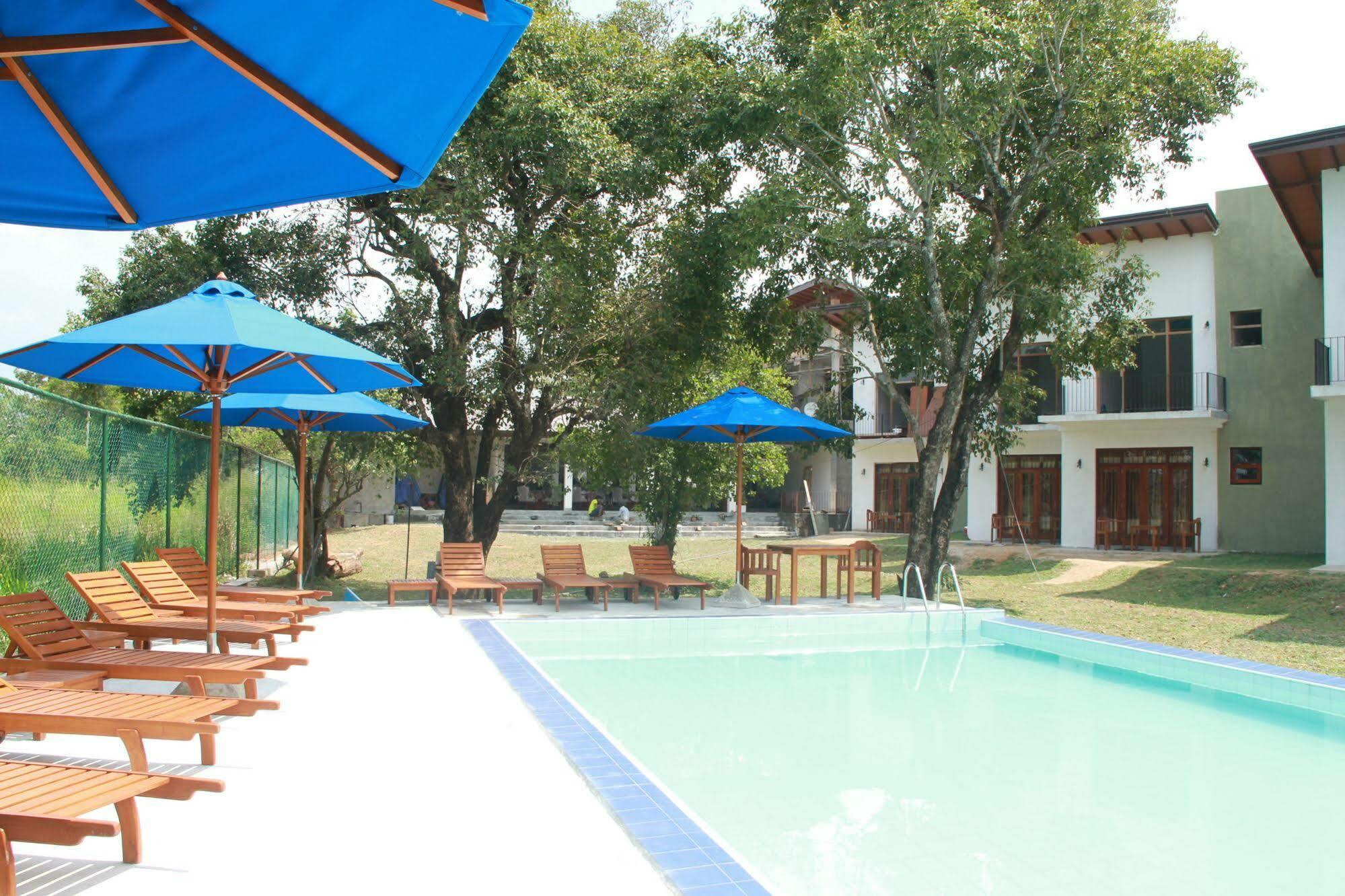Sigiriya Wewa Addara Hotel - Hotel By The Lake 외부 사진